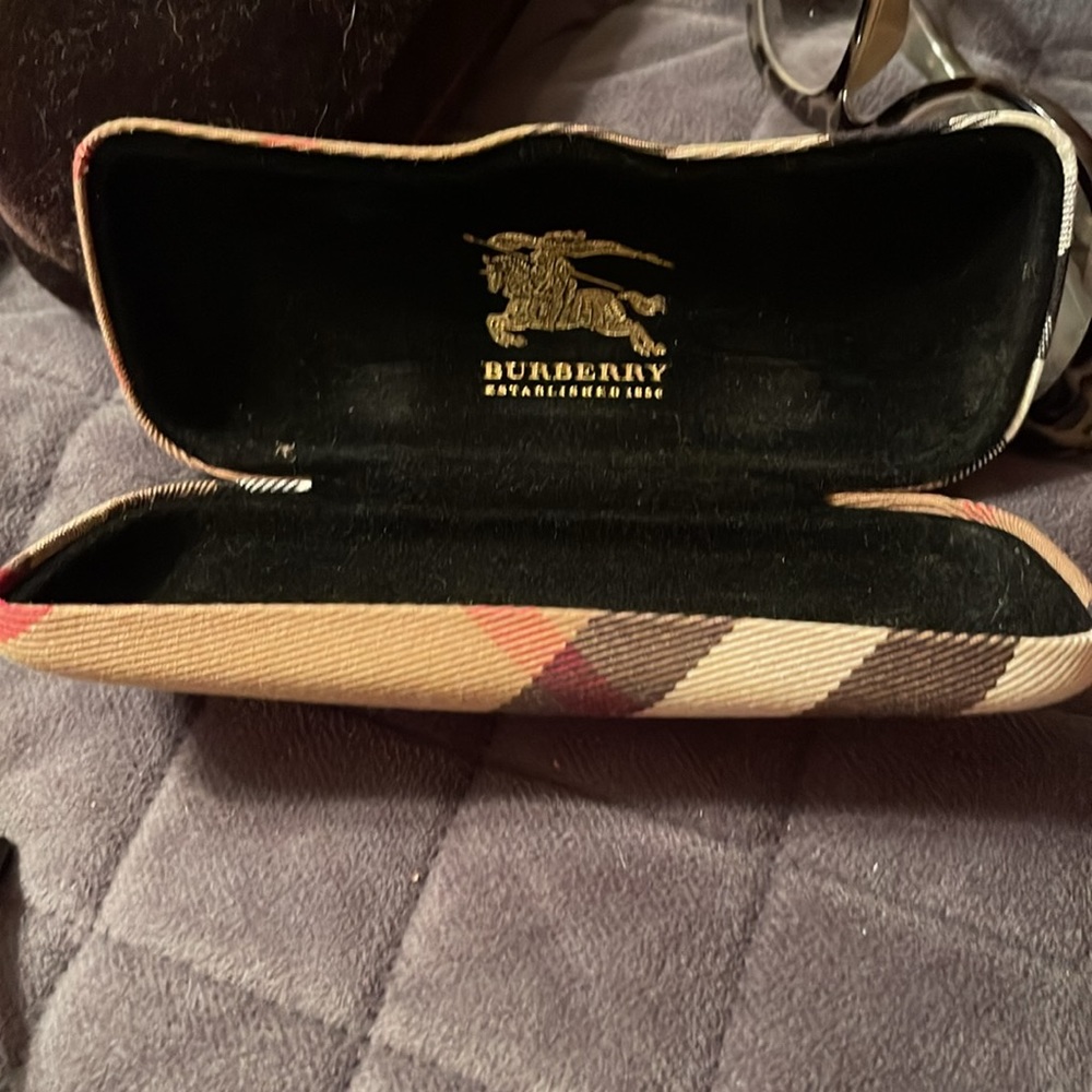 Burberry Frames - image 6